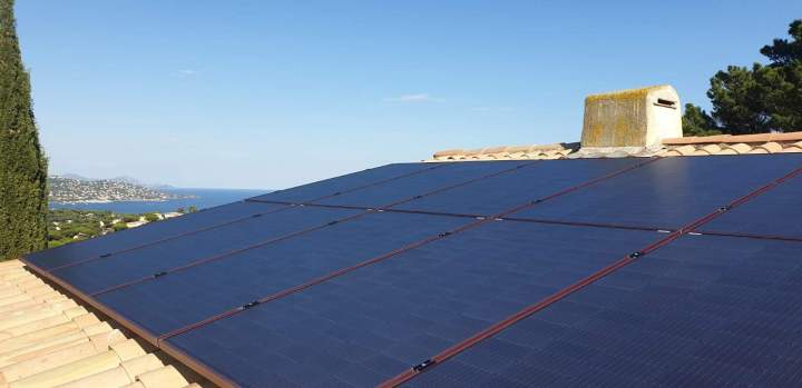 Entretien panneaux photovoltaïques Roquebrune-sur-Argens