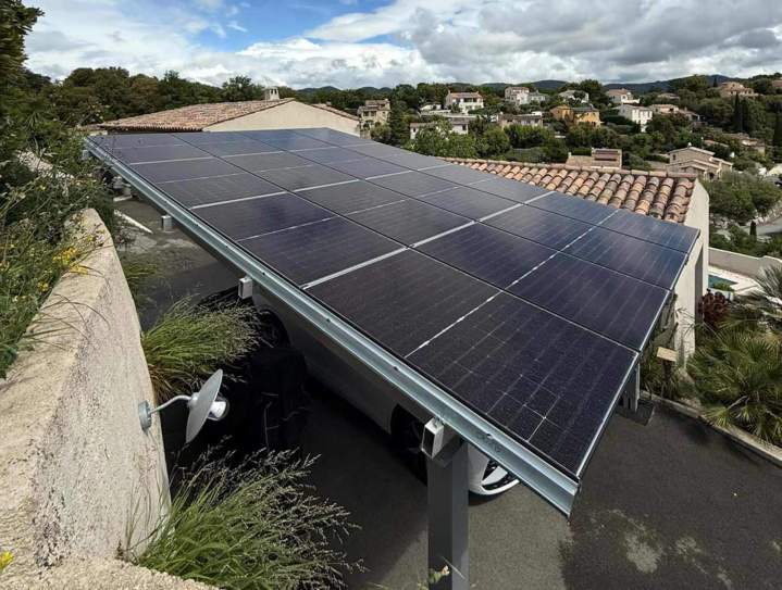 Abri voiture photovoltaïque Roquebrune-sur-Argens